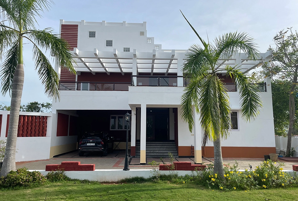 images/gallery/beach-house-for-rent-in-pondicherry.webp