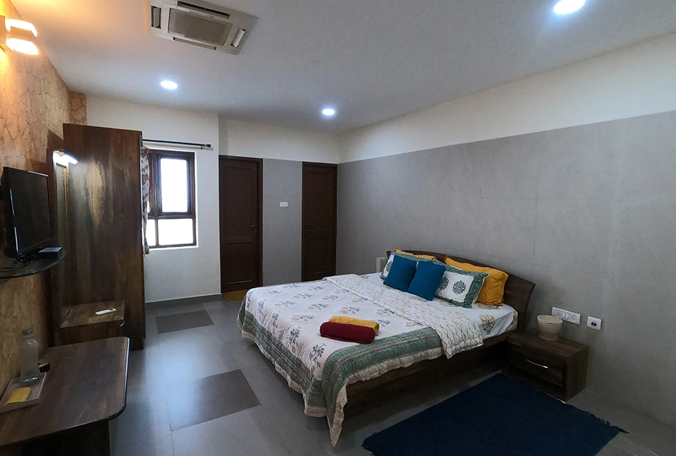 images/room/beach-house-for-rent-Chennai.webp
